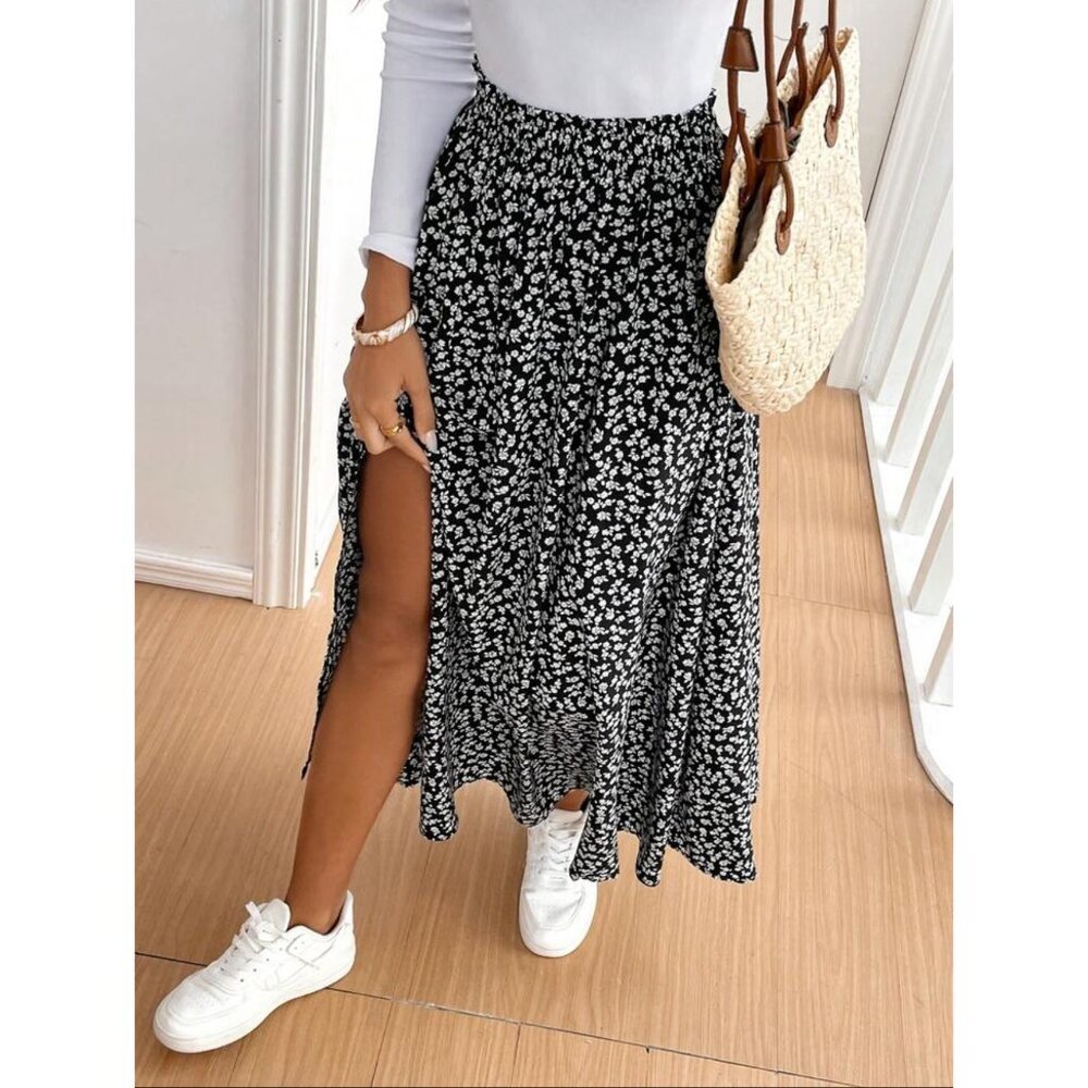 Boho floral print maxi skirt thigh slit navy blue - Picture 5 of 6
